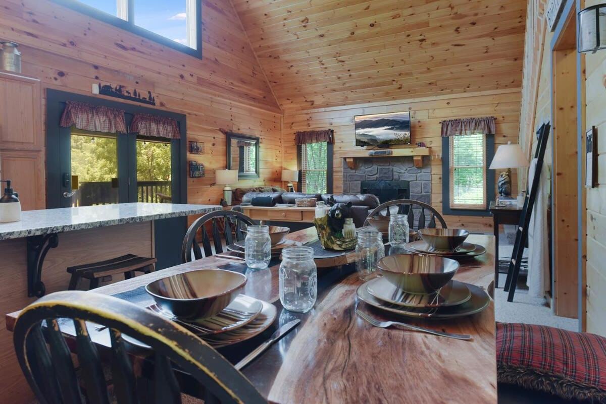 Ryes And Shine Bootlegger'S Cabin! Hot Tub* Pool* Arcade* Billiards *Ev * Pet Friendly セバービル エクステリア 写真