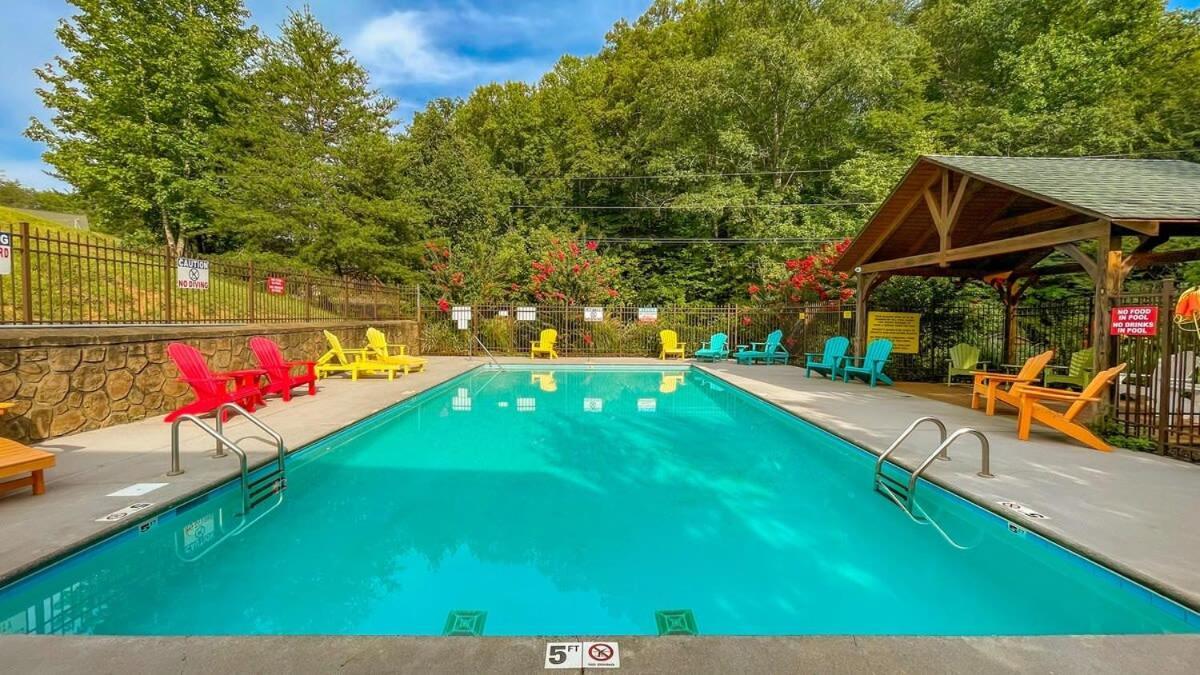 Ryes And Shine Bootlegger'S Cabin! Hot Tub* Pool* Arcade* Billiards *Ev * Pet Friendly セバービル エクステリア 写真