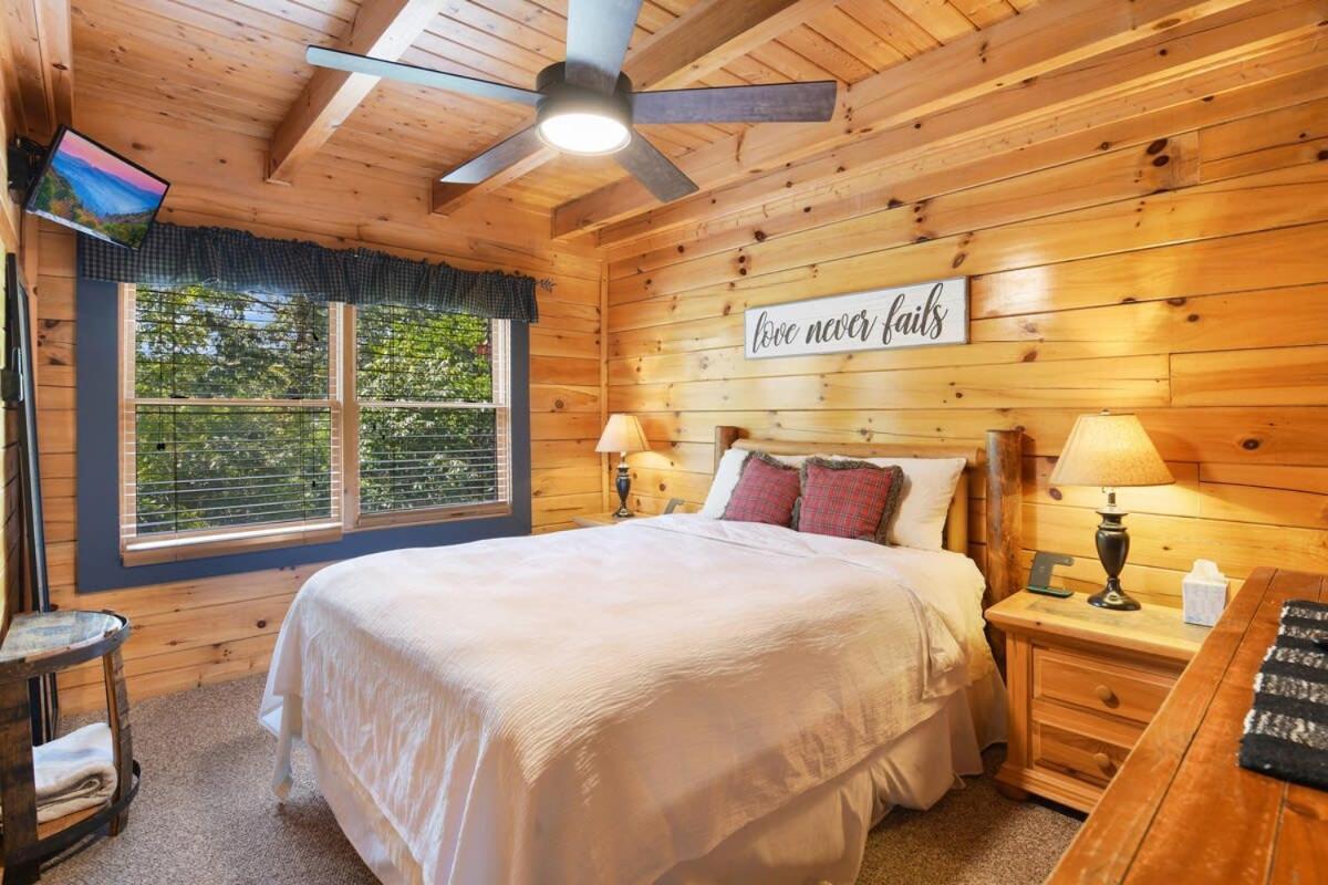 Ryes And Shine Bootlegger'S Cabin! Hot Tub* Pool* Arcade* Billiards *Ev * Pet Friendly セバービル エクステリア 写真