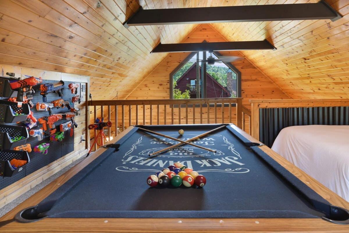 Ryes And Shine Bootlegger'S Cabin! Hot Tub* Pool* Arcade* Billiards *Ev * Pet Friendly セバービル エクステリア 写真