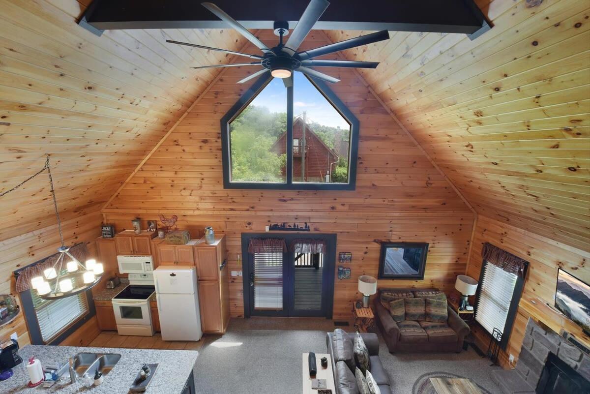 Ryes And Shine Bootlegger'S Cabin! Hot Tub* Pool* Arcade* Billiards *Ev * Pet Friendly セバービル エクステリア 写真
