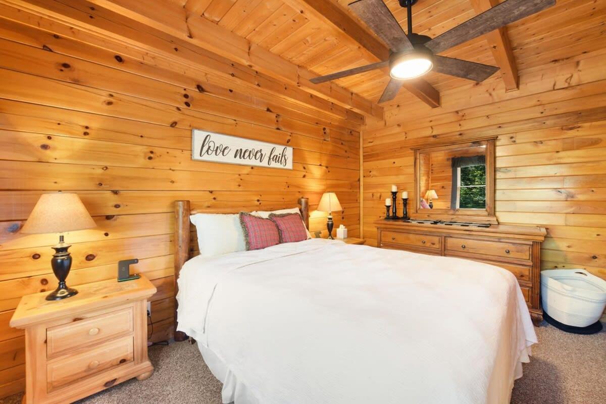 Ryes And Shine Bootlegger'S Cabin! Hot Tub* Pool* Arcade* Billiards *Ev * Pet Friendly セバービル エクステリア 写真