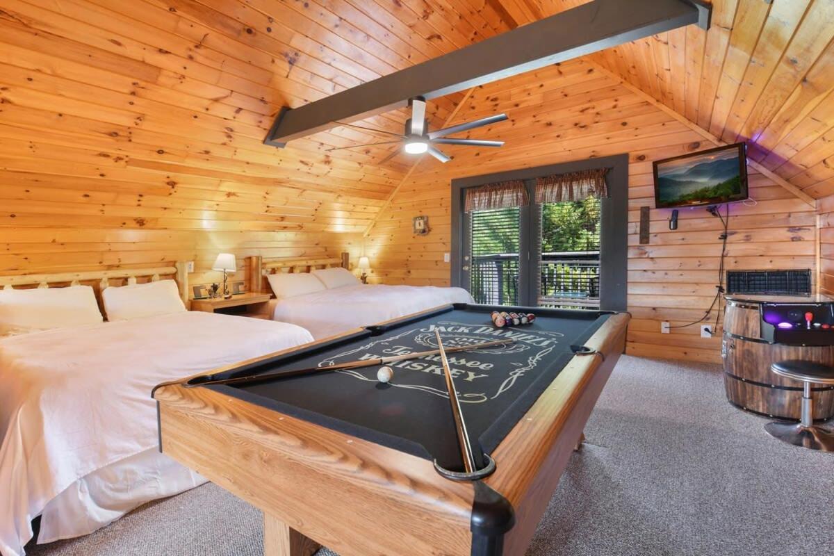 Ryes And Shine Bootlegger'S Cabin! Hot Tub* Pool* Arcade* Billiards *Ev * Pet Friendly セバービル エクステリア 写真