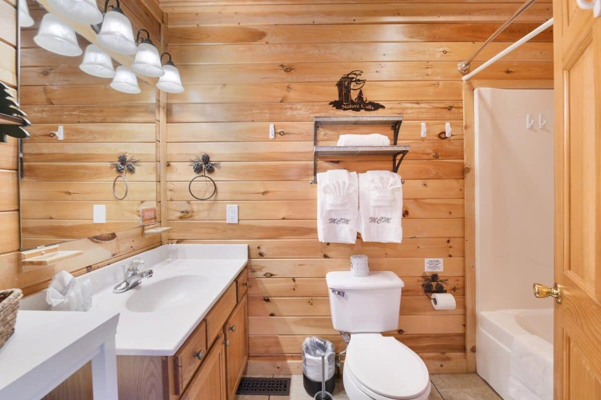 Ryes And Shine Bootlegger'S Cabin! Hot Tub* Pool* Arcade* Billiards *Ev * Pet Friendly セバービル エクステリア 写真